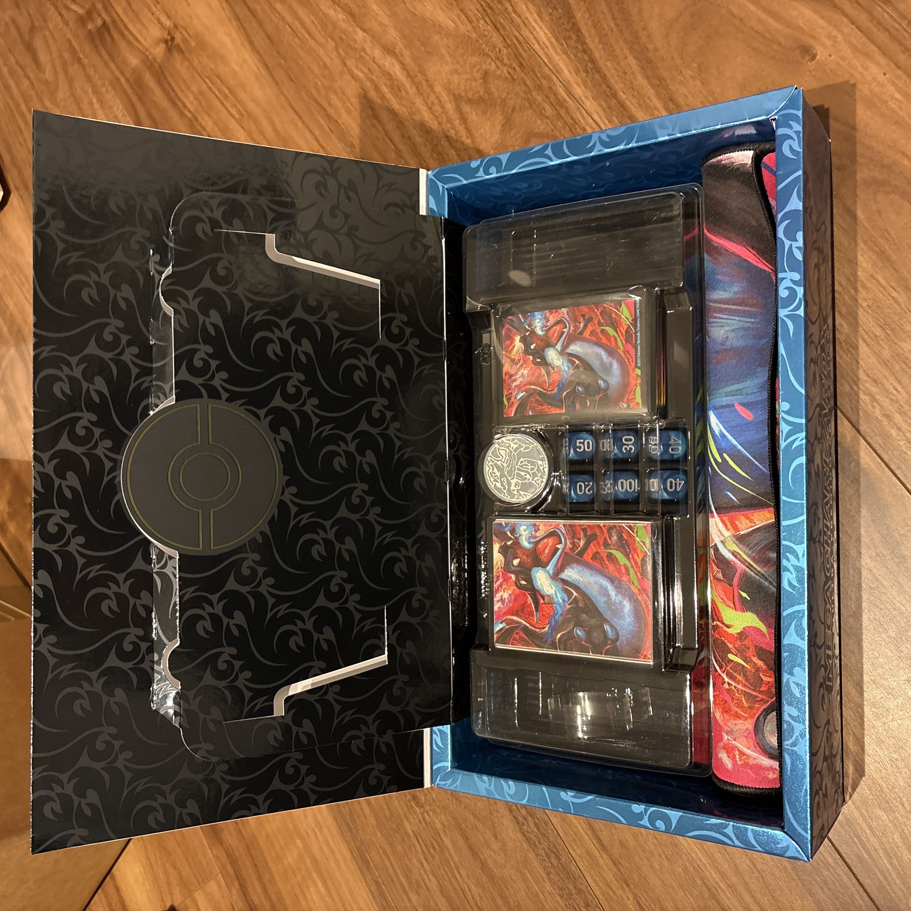 【海外限定】リザードン ウルトラプレミアムコレクション サプライセット UPC