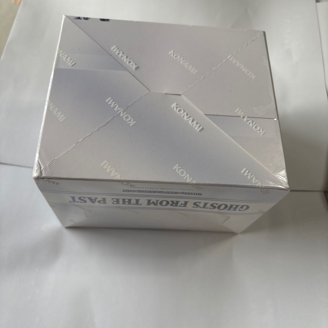 Ghosts From the Past 【英語版】 1ディスプレイ　若干箱潰れあり