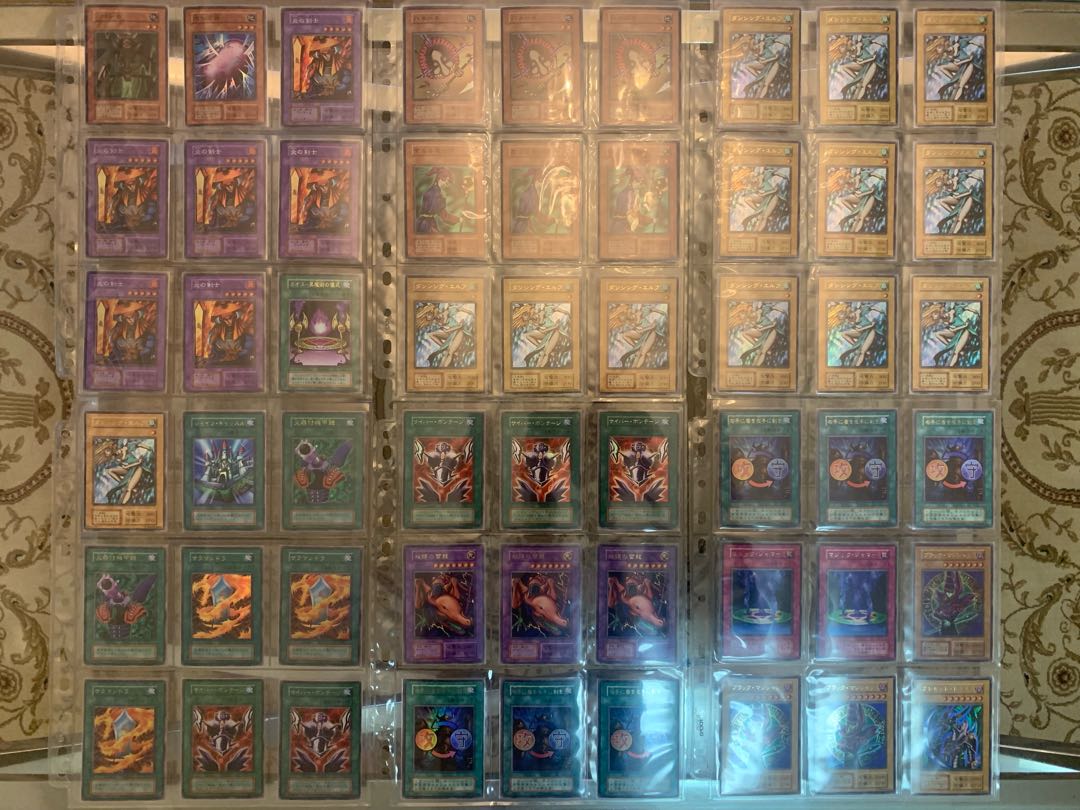 No.1876Yu-Gi-Oh early super or higher, about 500 pieces, sold in bulkBlue-Eyes White DragonRed Eyes 30枚