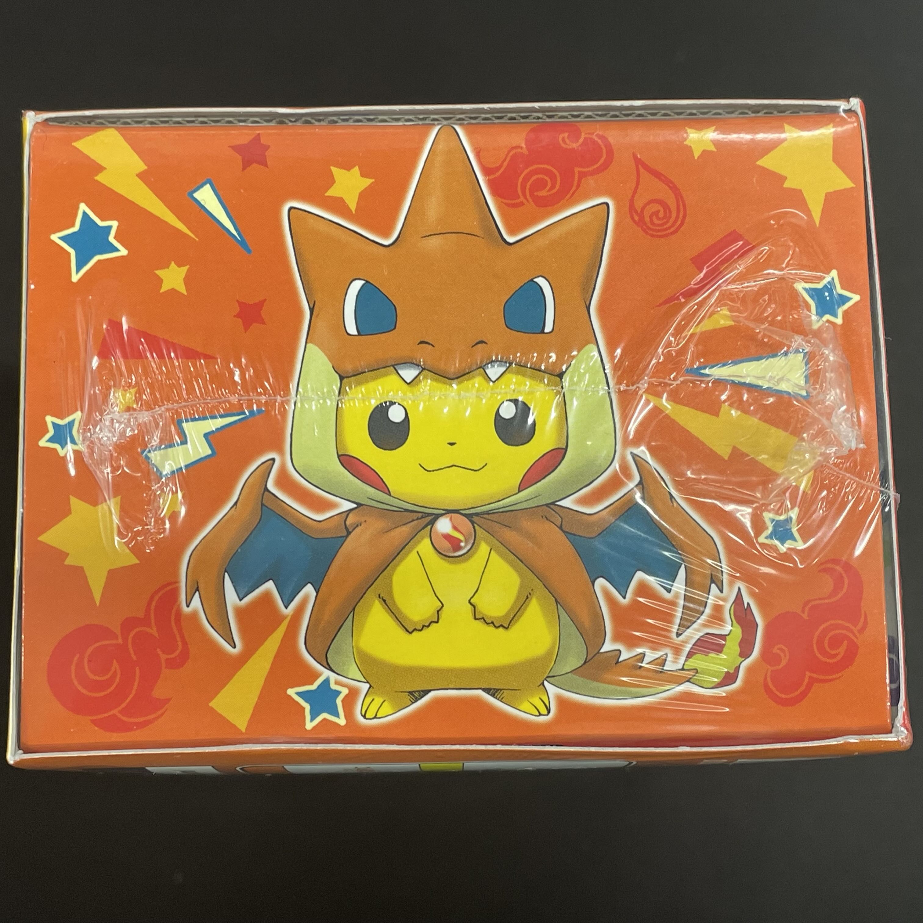 非売品 メガリザードンYのポンチョに身を包んだピカチュウ ポスト