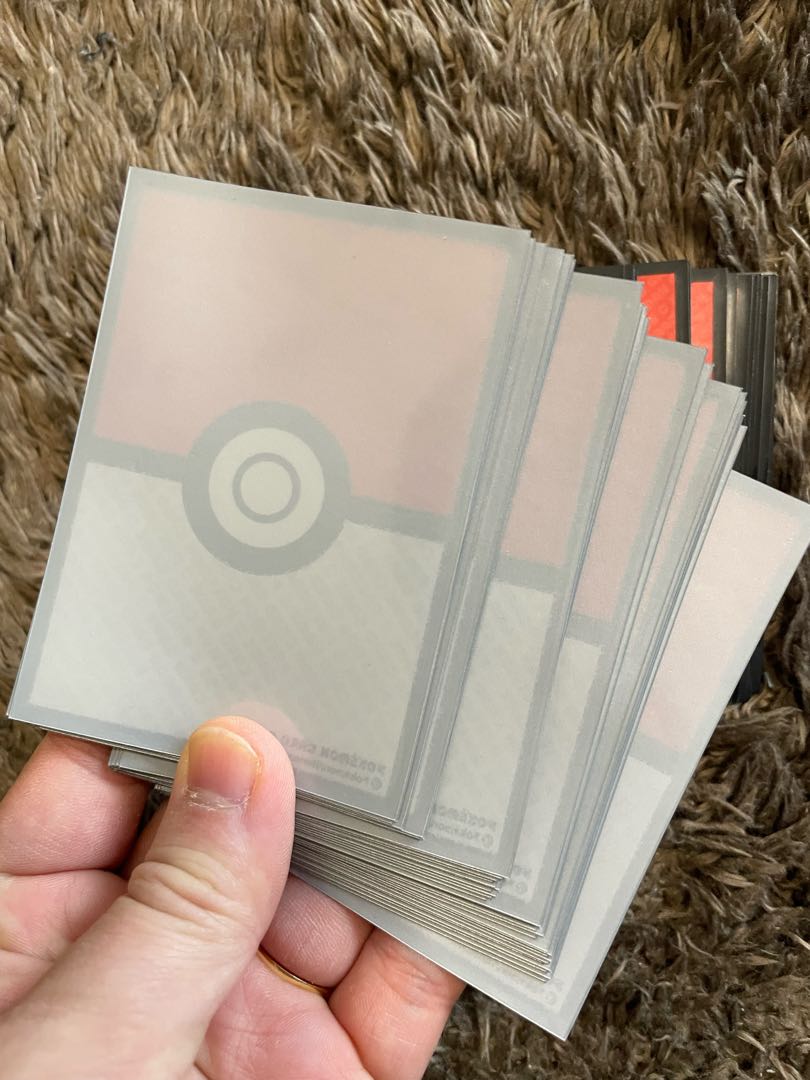 Poke Ball Deck Shield 60 pcs.