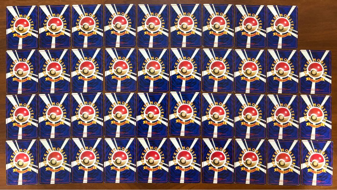 Semi-complete set of 151 animals (Charizard & Venusaur & Blastoise, etc.) from the old back of Pokéka. 30枚