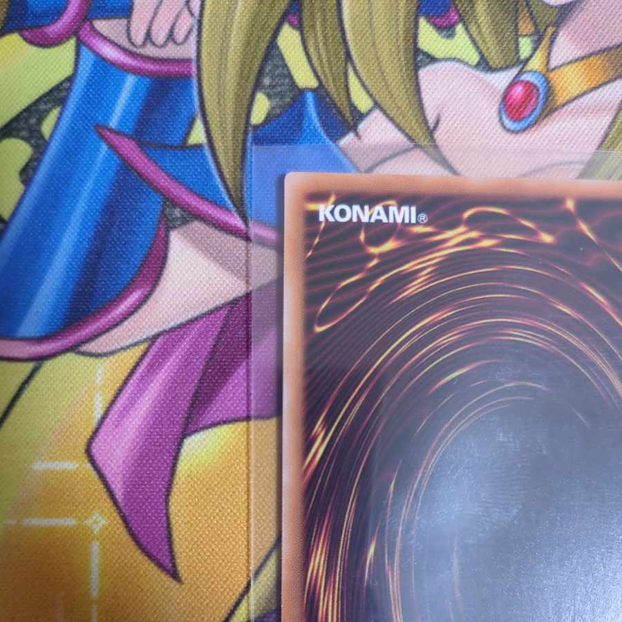 サイレント・マジシャンLV8 ※イラスト違い アジア版 QCSE サイレント・マジシャンLV8 ※イラスト違い アジア版 QCSE