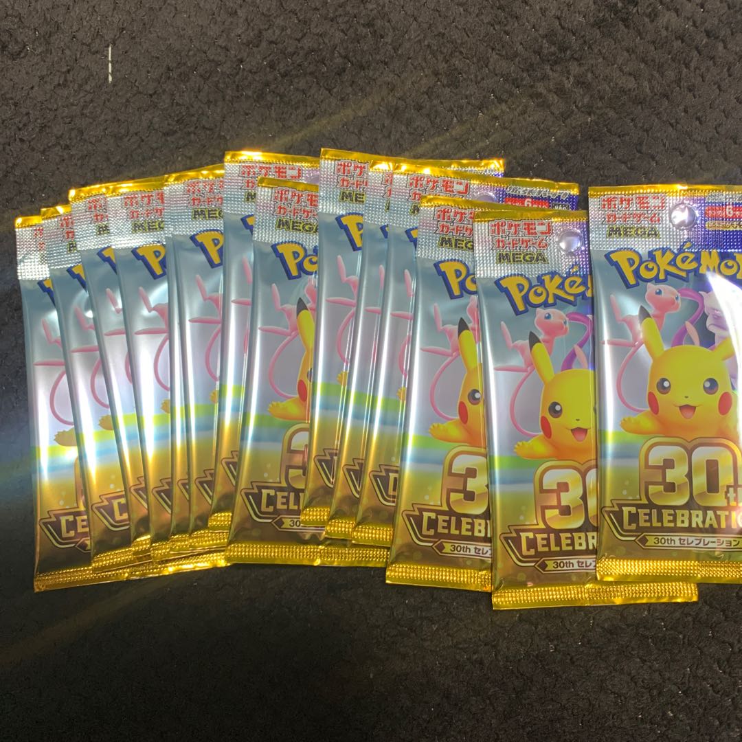 "30th CELEBRATION" Expansion Pack—14 Unopened Packs  14枚