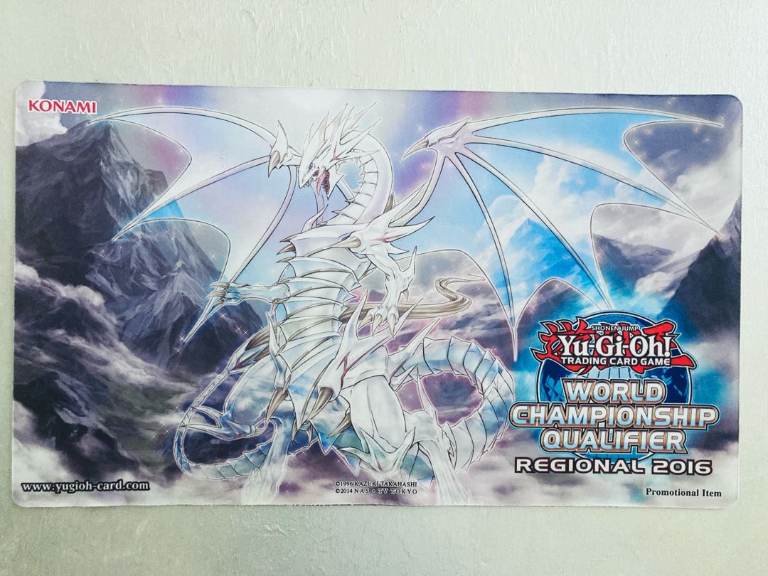 遊戯王公式 WCS2016 青眼の精霊龍 プレイマットの通販 ダダ 遊戯王公式 WCS2016 青眼の精霊龍 プレイマットの通販 ダダ