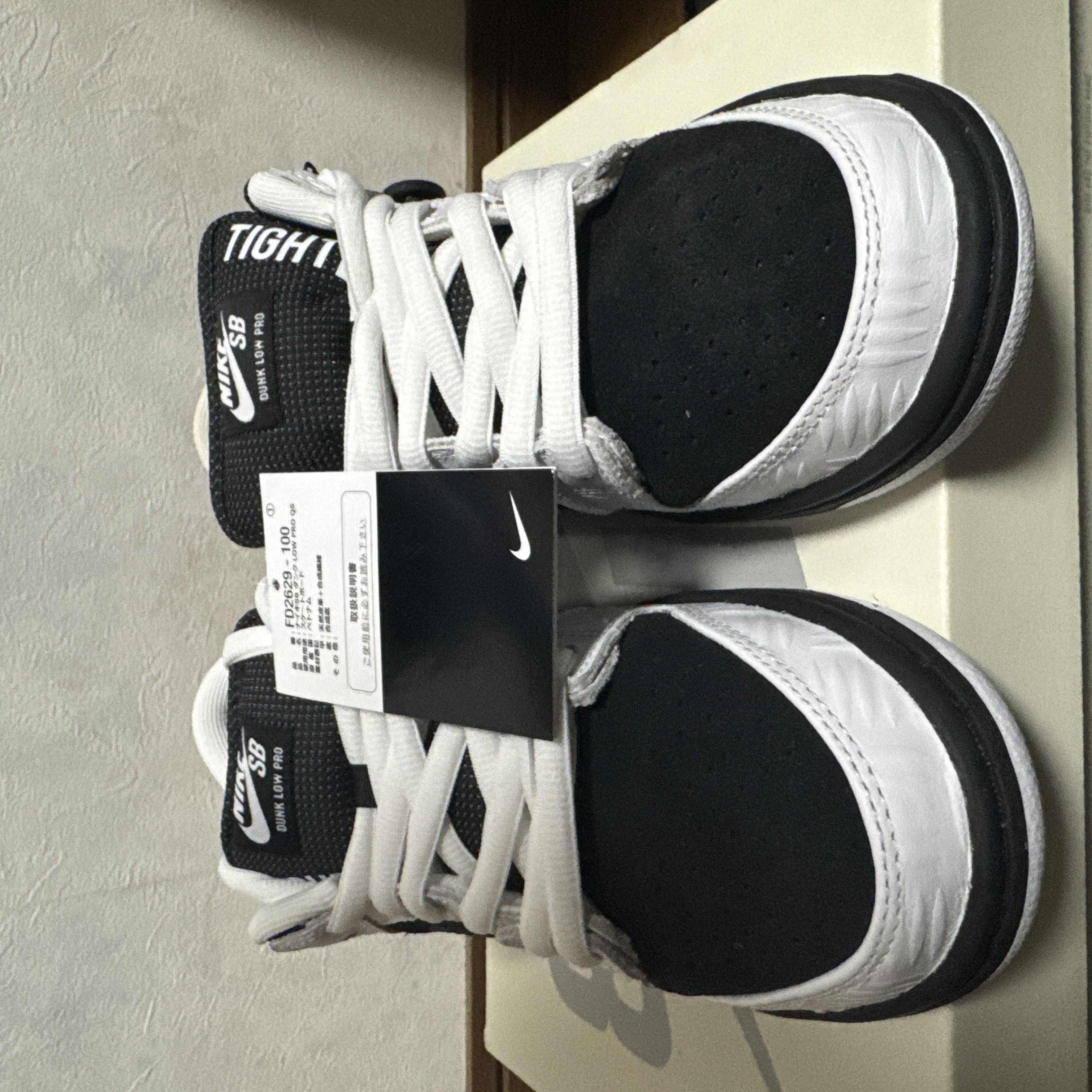 TIGHTBOOTH × Nike SB Dunk Low Pro QS TIGHTBOOTH × Nike SB Dunk Low Pro QS