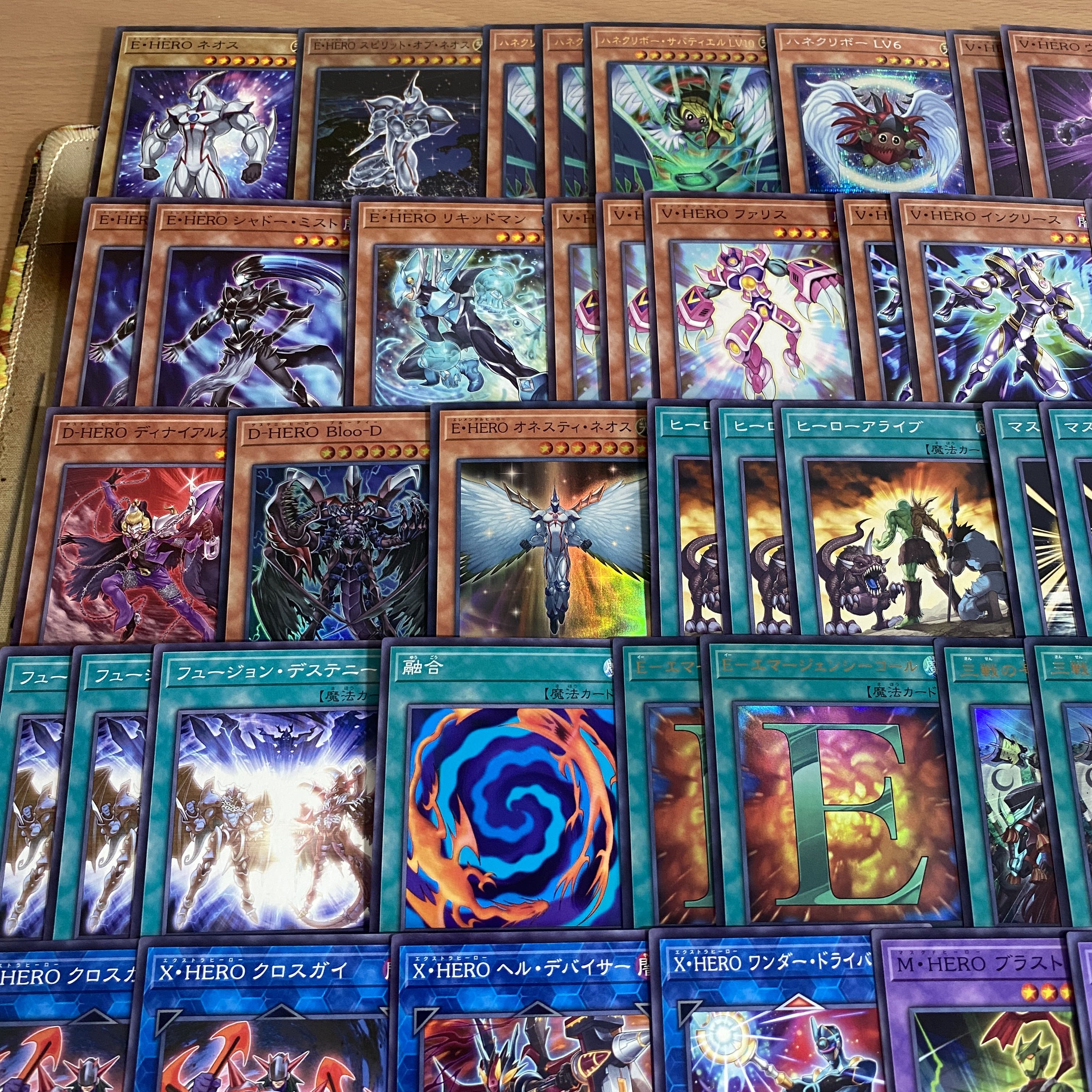 Hero Deck [Search below Yu-Gi-Oh Winged Kuriboh Sabatiel LV10 authentic construction early 2nd period relief gateball deck parts]. 1枚