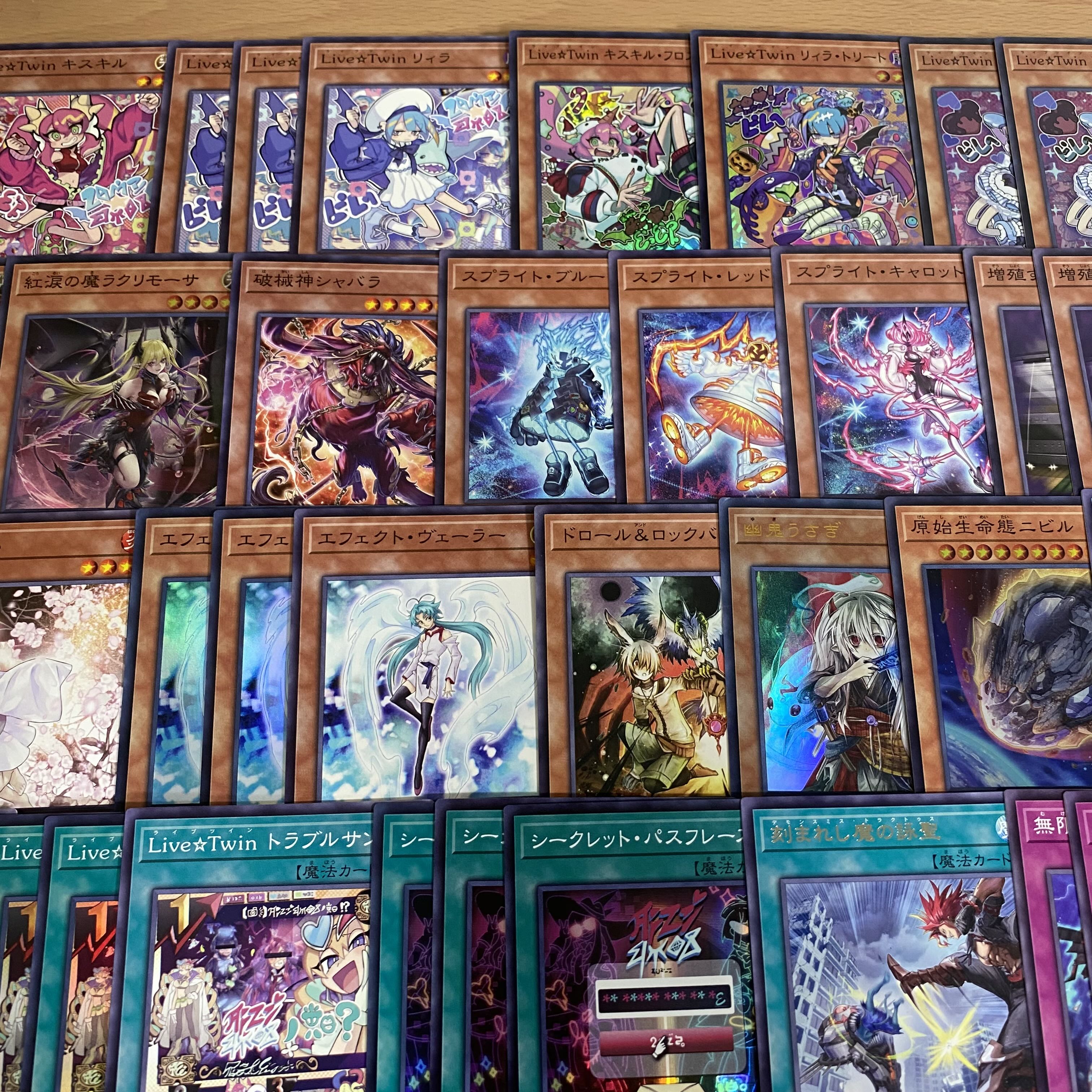 本格構築済み イビルツイン デッキ 魔を刻むデモンスミス 光なき 本格構築済み イビルツイン デッキ 魔を刻むデモンスミス 光なき
