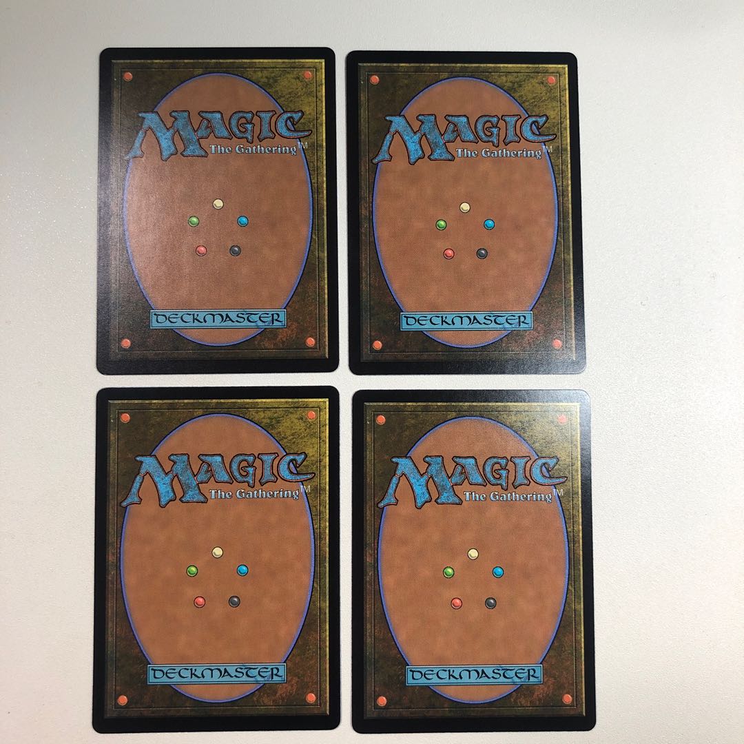 異世界の凝視　4枚