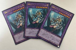 ブラック・マジシャン・ガール ウルトラレア」の激安通販 | magi