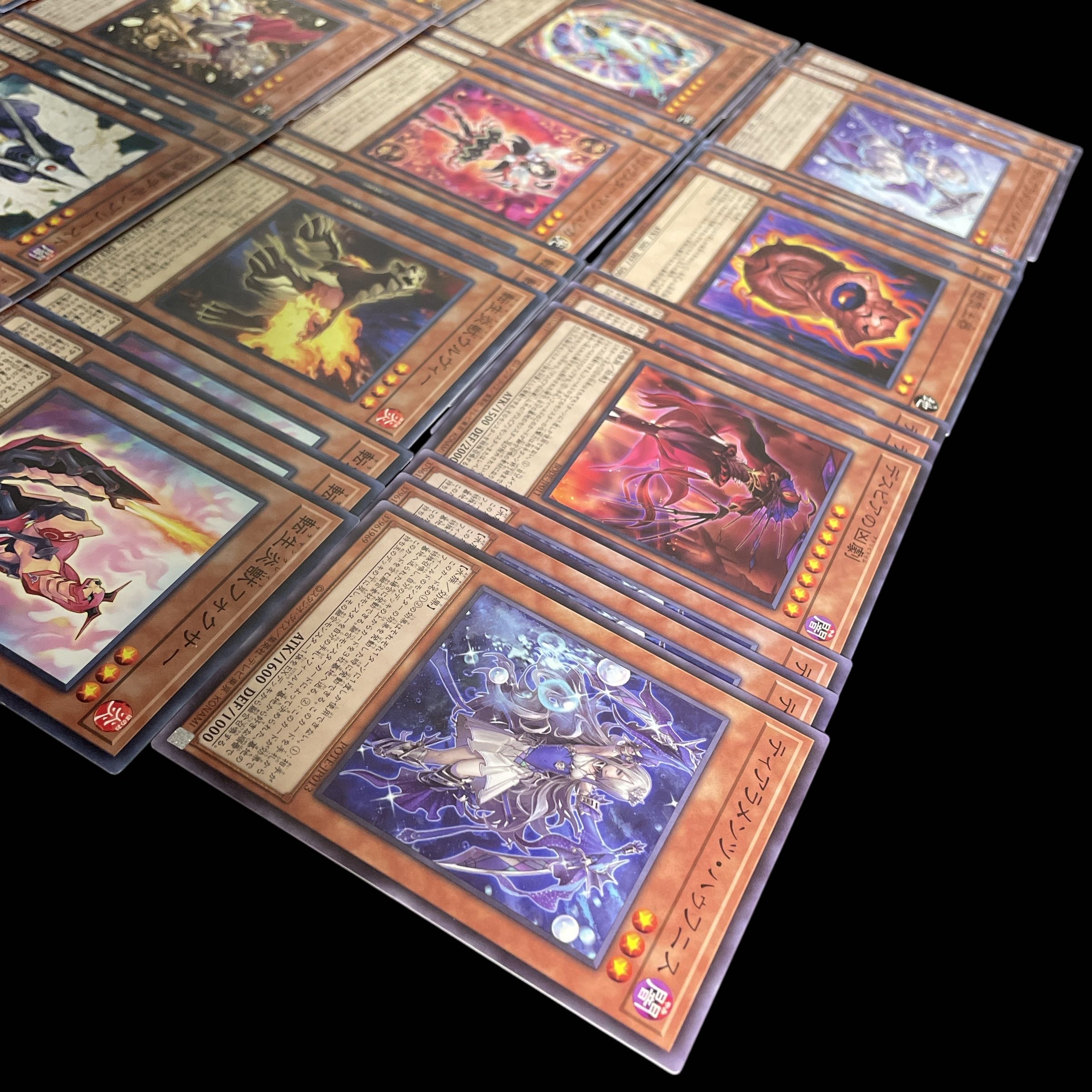 329 Yu-Gi-Oh Deck Parts Parts, Set of 42