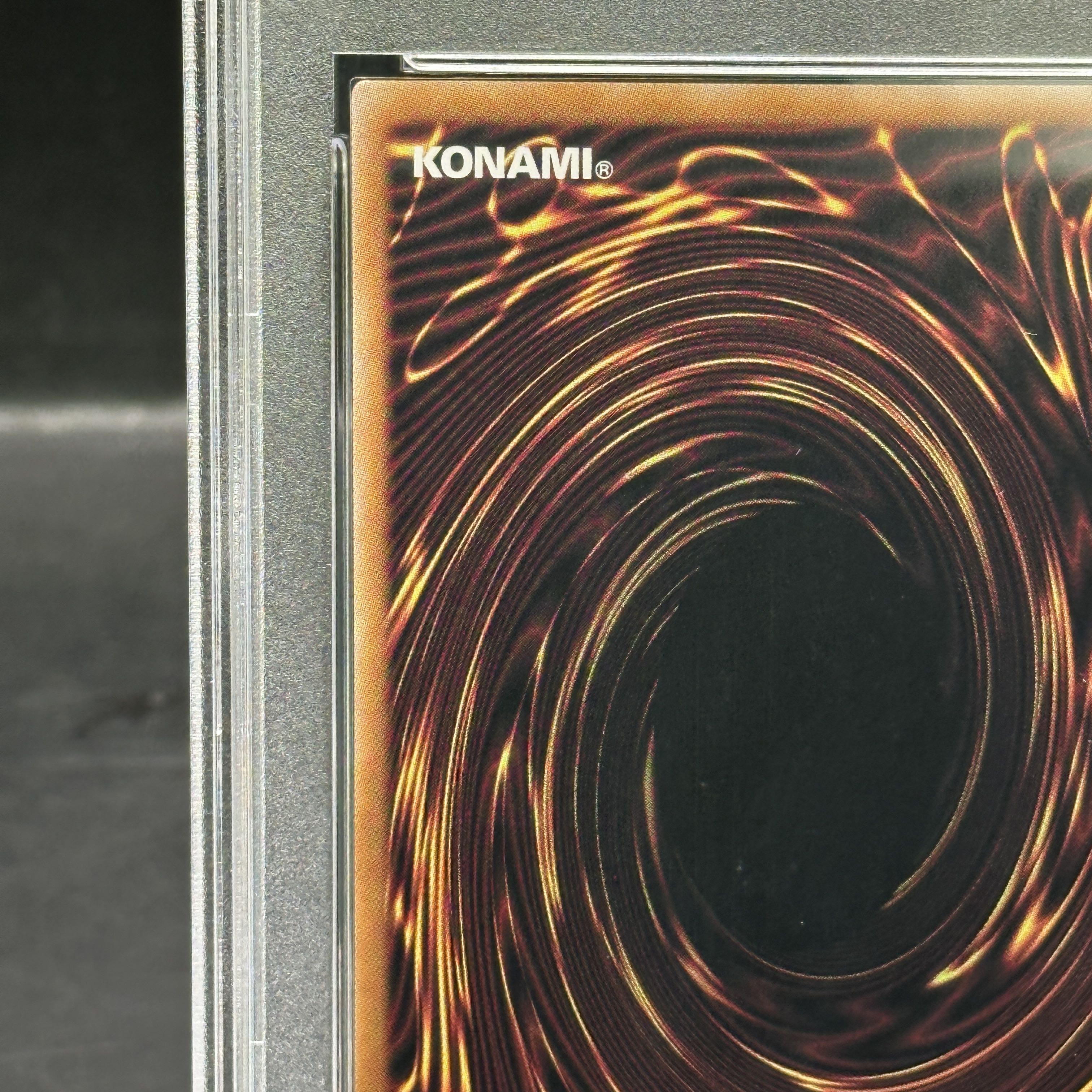 【PSA10】ブラックマジシャンガール (絵違い/ピンク文字) [25th] {QCAC-JP019｝ 1枚