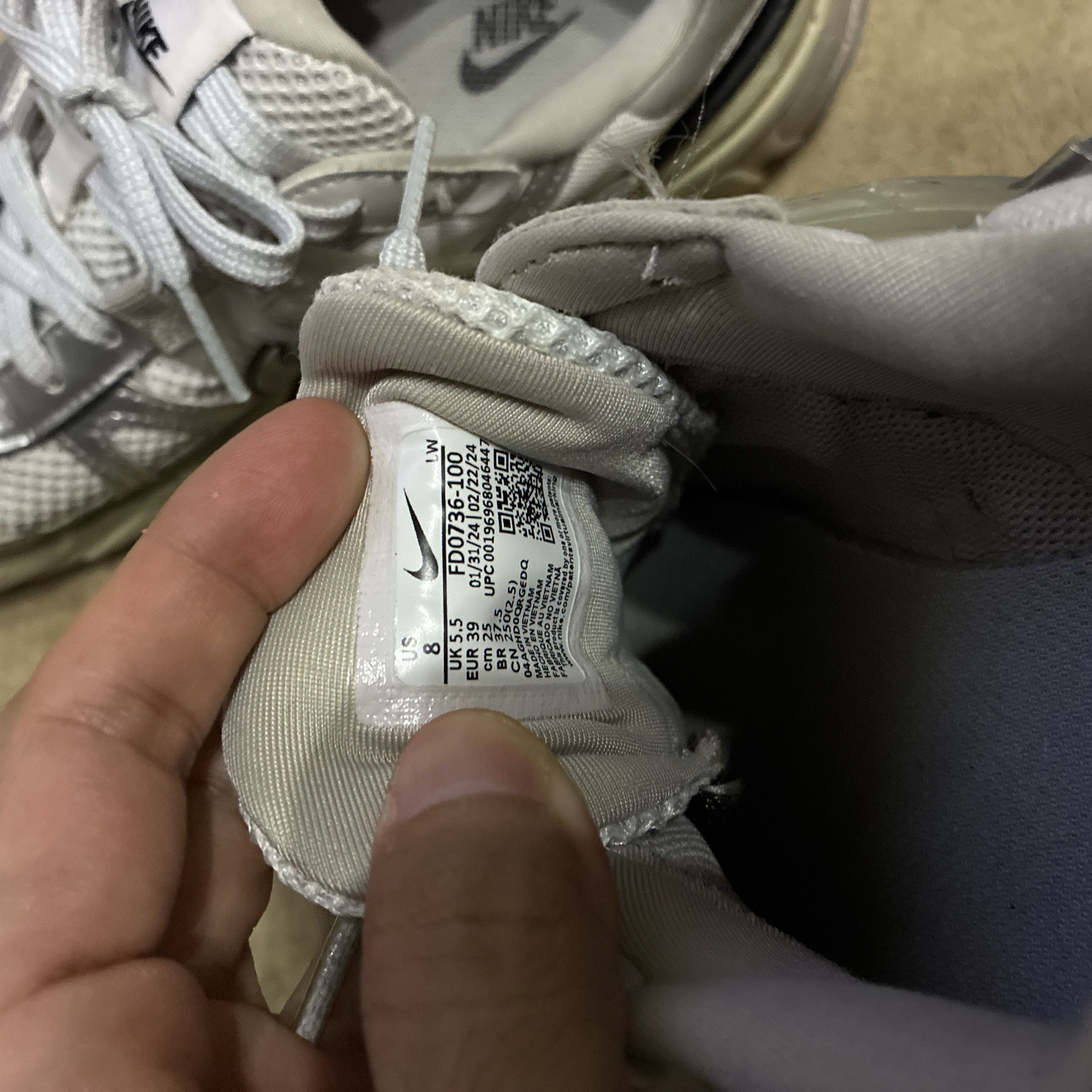 NIKE Sneakers, Silver, White, Men's, 25.0 cm 25cm