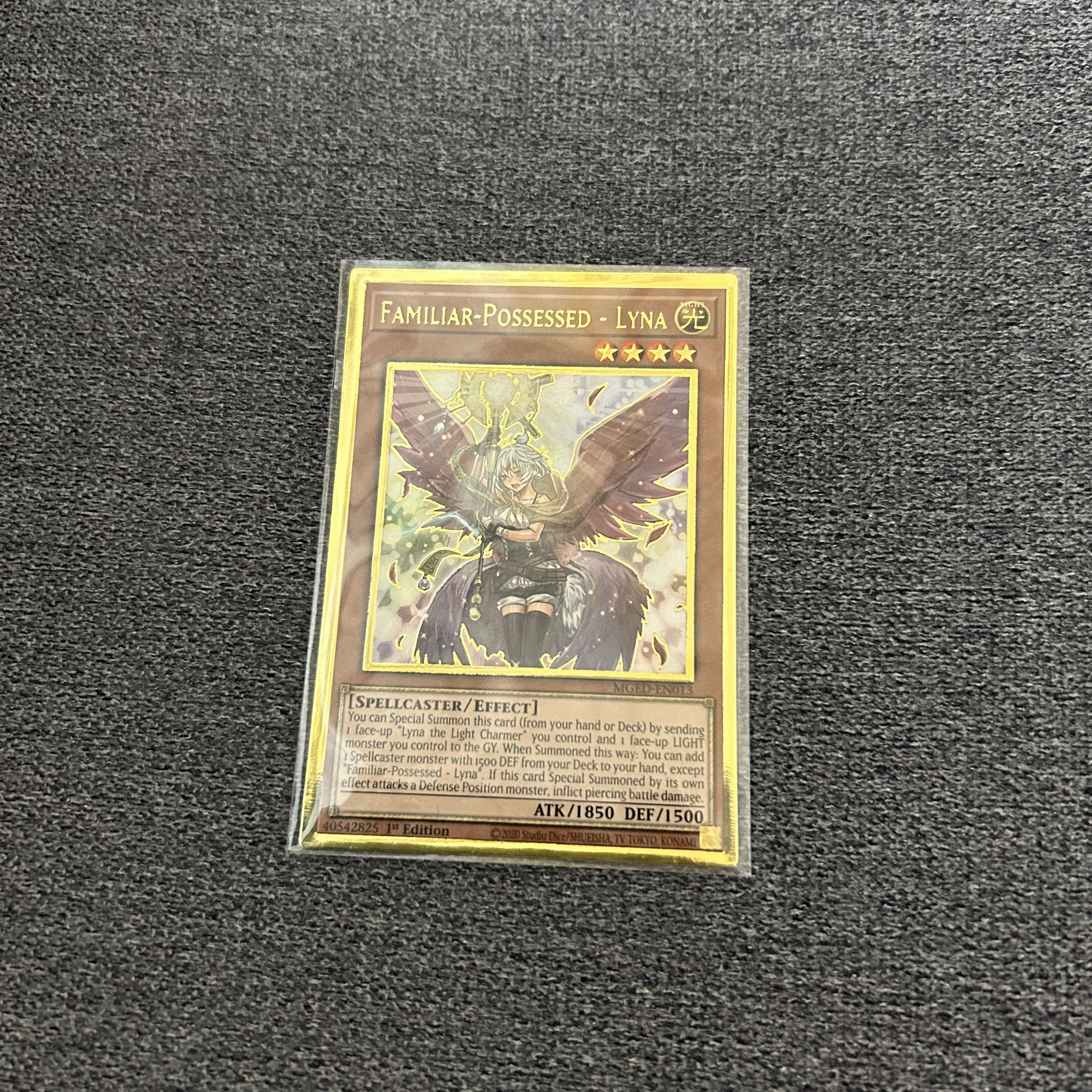 Possession-mounted - Laina Gold Rare MGED-EN013