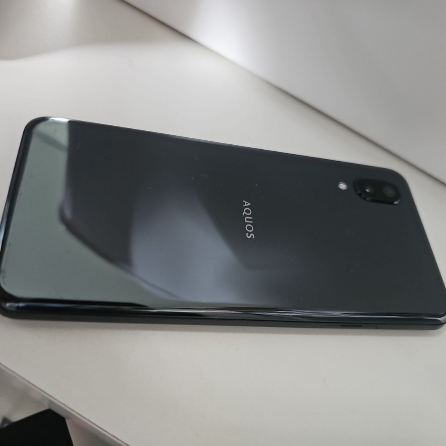 AQUOS smartphones that can be used as gaming consoles