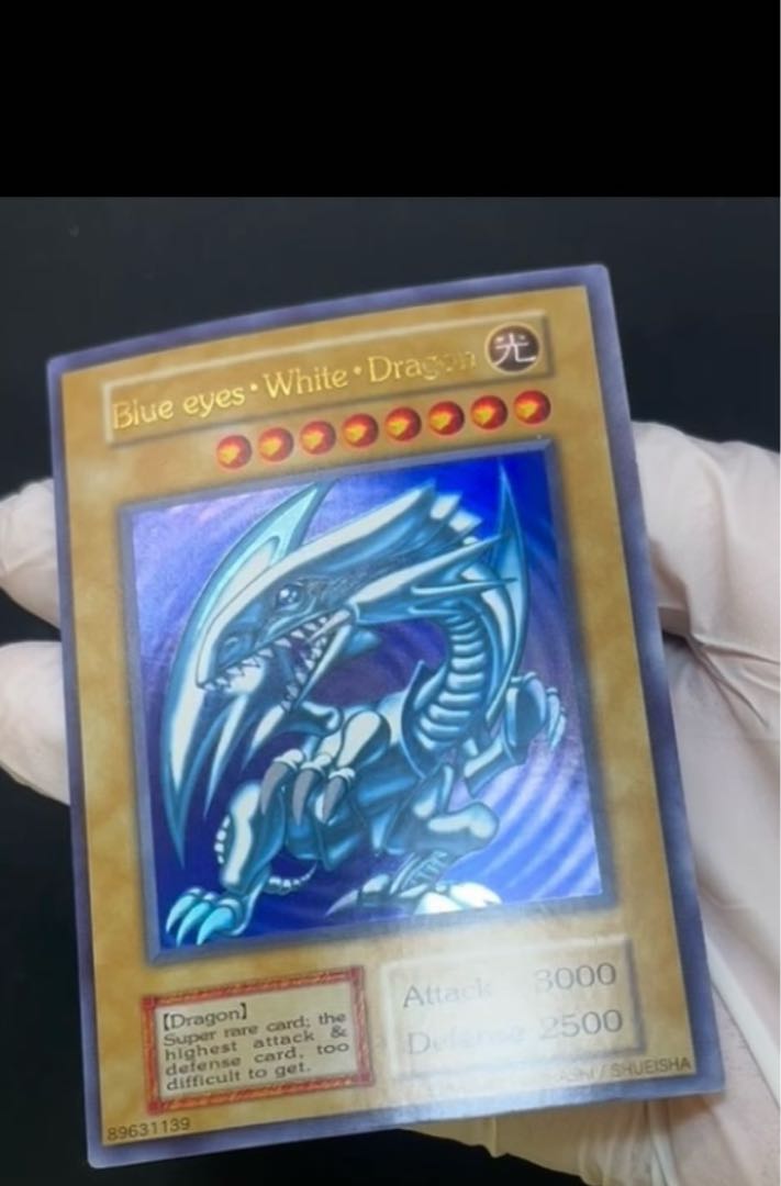 Blue-Eyes White Dragon Blue-Eyes White Dragon English