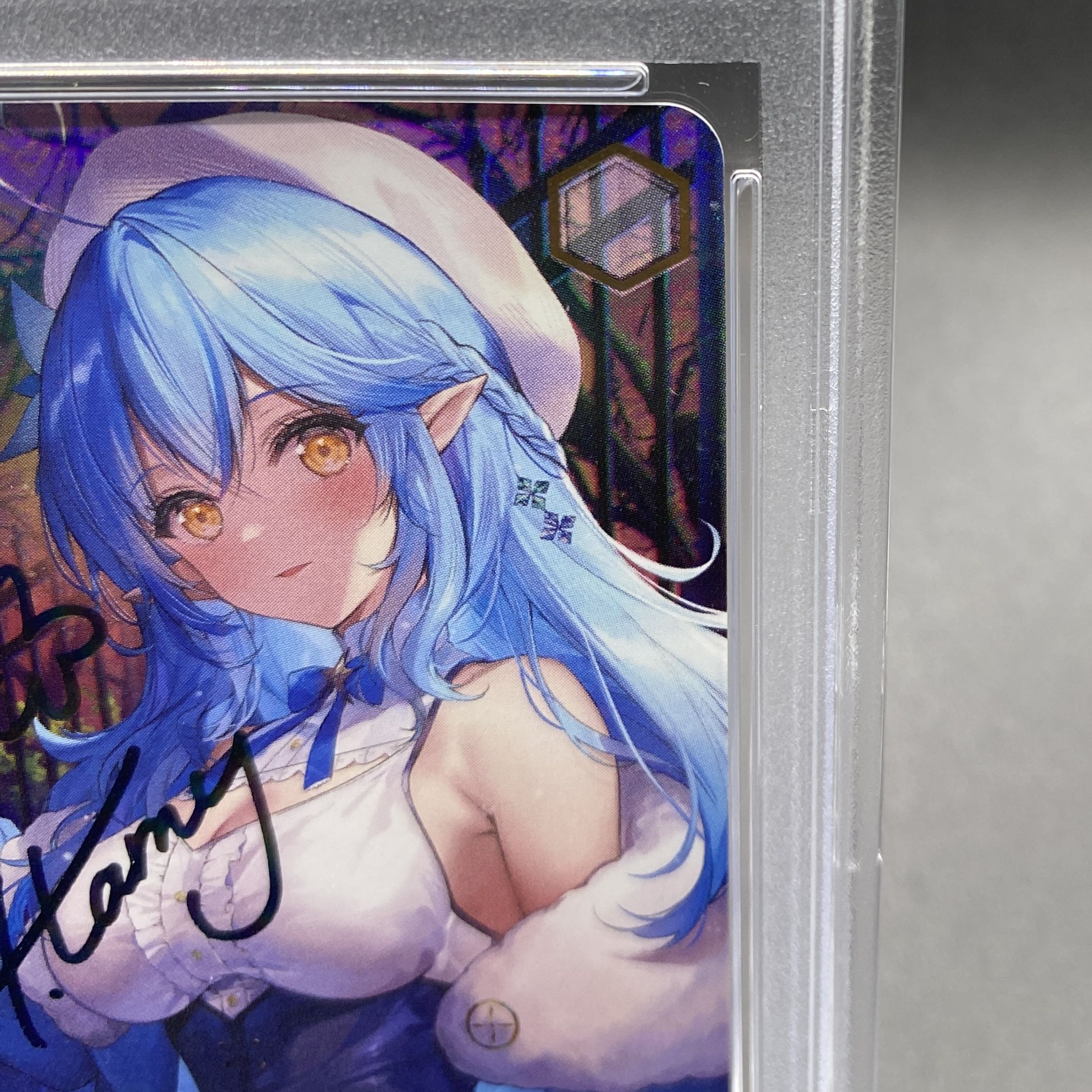 PSA10】街明かりと冬の街 雪花ラミィ(サイン入り) SSP HOL/W104 PSA10】街明かりと冬の街 雪花ラミィ(サイン入り) SSP HOL/W104