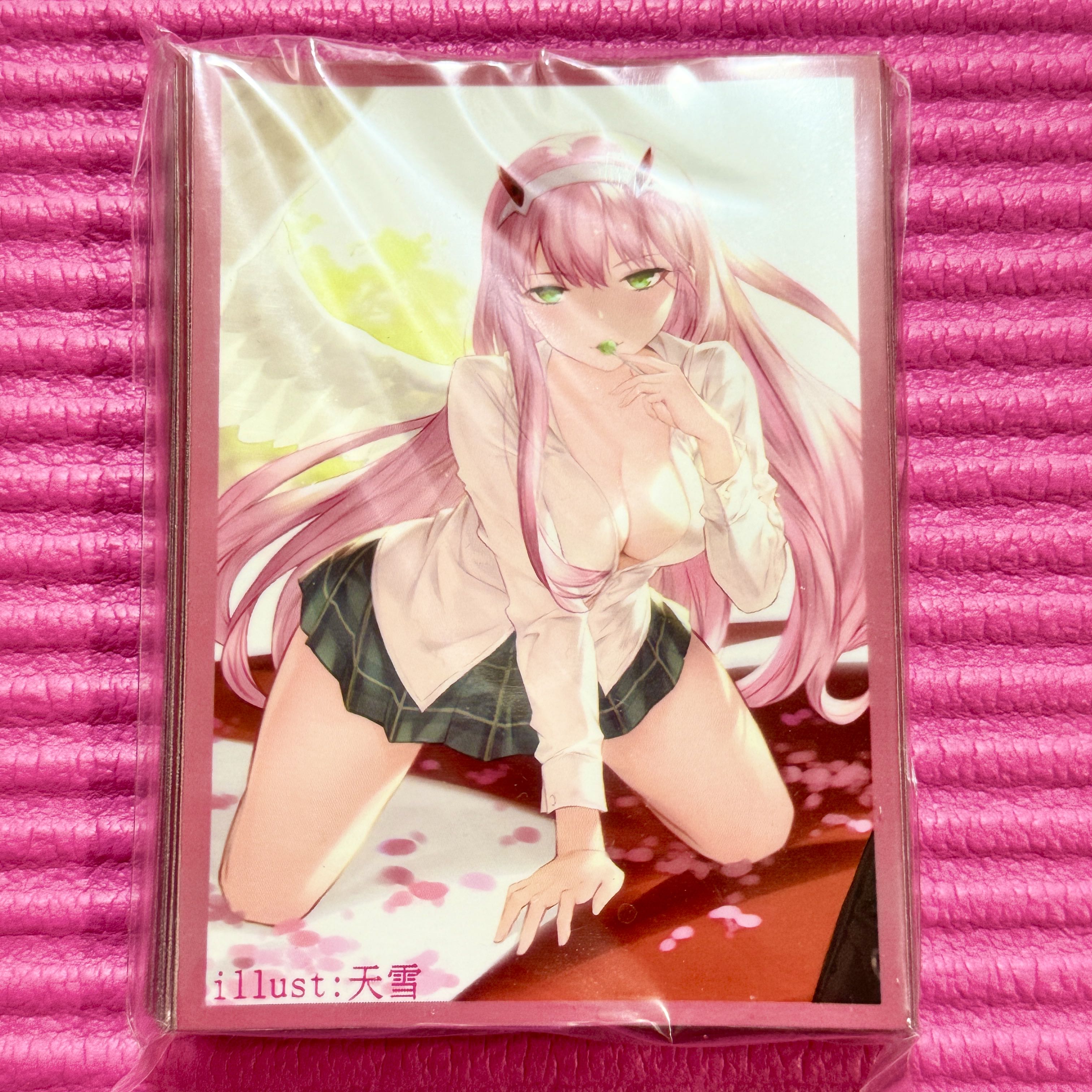 Darling in the Frankis Dalihla Zero Two A Four Seasons Feather Sleeve