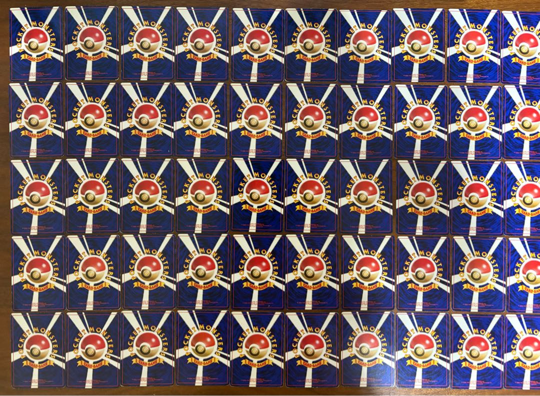 Semi-complete set of 151 animals (Charizard & Venusaur & Blastoise, etc.) from the old back of Pokéka. 30枚