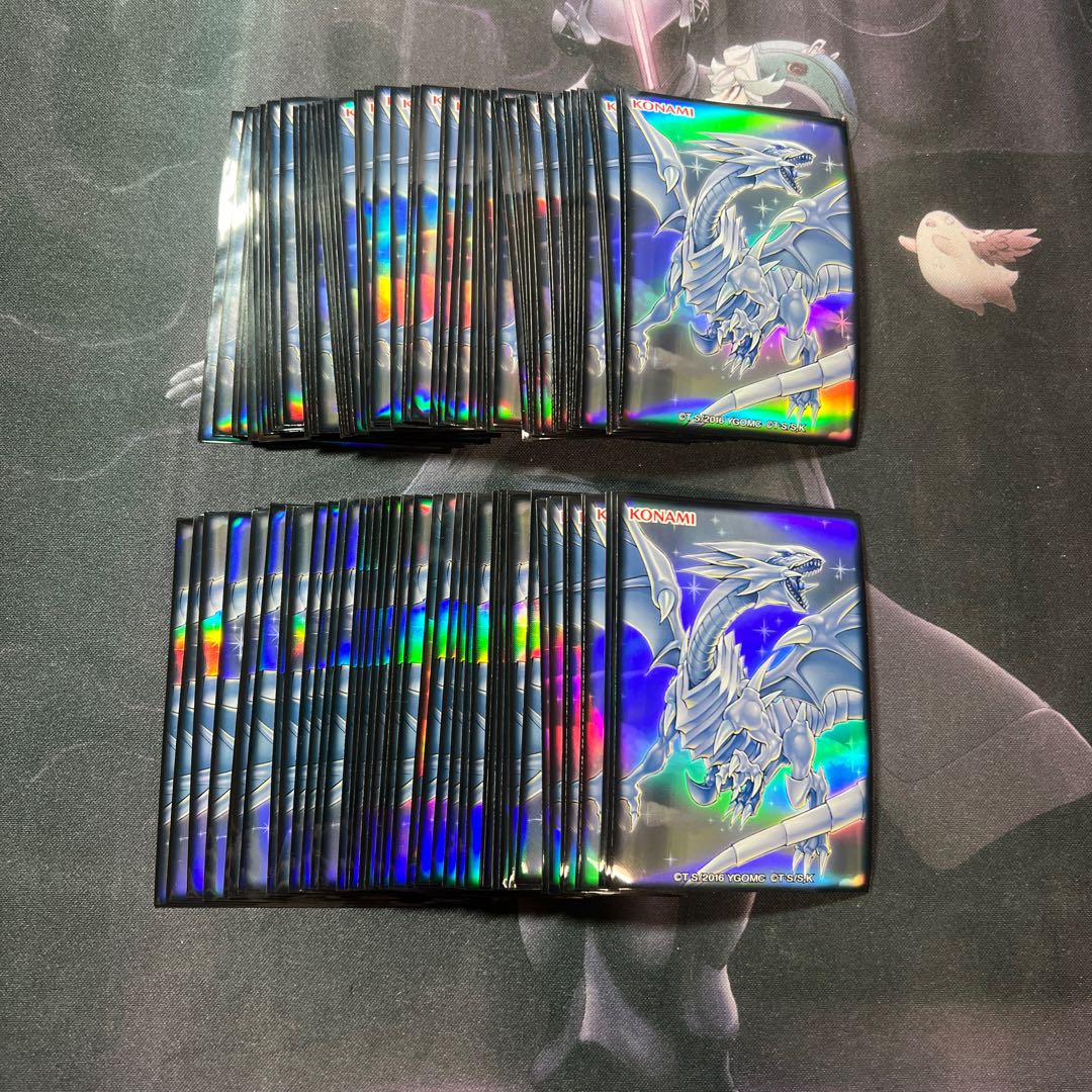 Blue-Eyes White Dragon Sleeve C-17