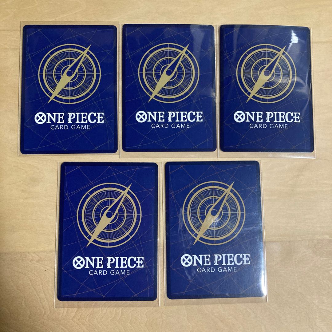 One Piece green card, 4 R and 1 C set parts