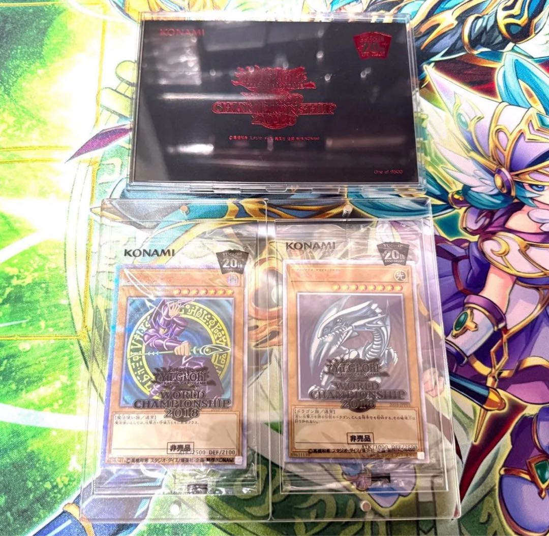 Yu-Gi-Oh wcs2018 Blue-Eyes White Dragon Black Magician 20th Sikh with black envelope 1枚
