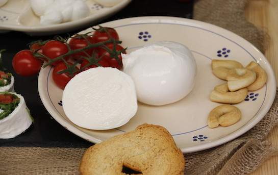 Mozzarella fior di latte artisanale