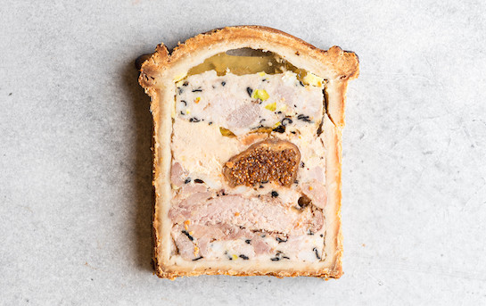 Pâté en croûte canard confit, figue moelleuse et foie gras sans nitrite