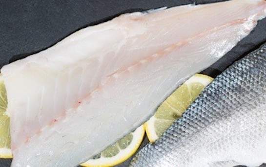 Bar entier préparé en filets