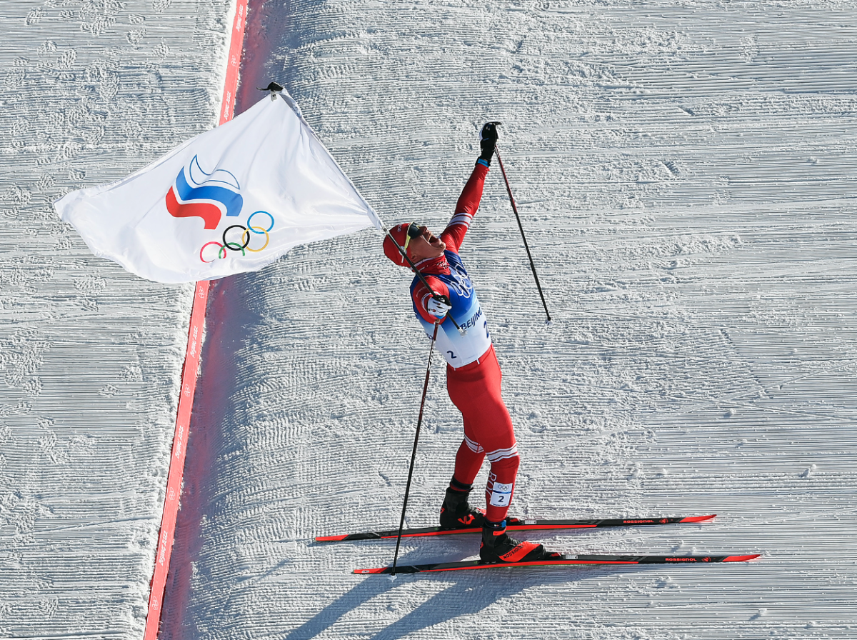 Alexander Bolschunow feiert Gold. Foto: © Matthias Hangst/Getty Images