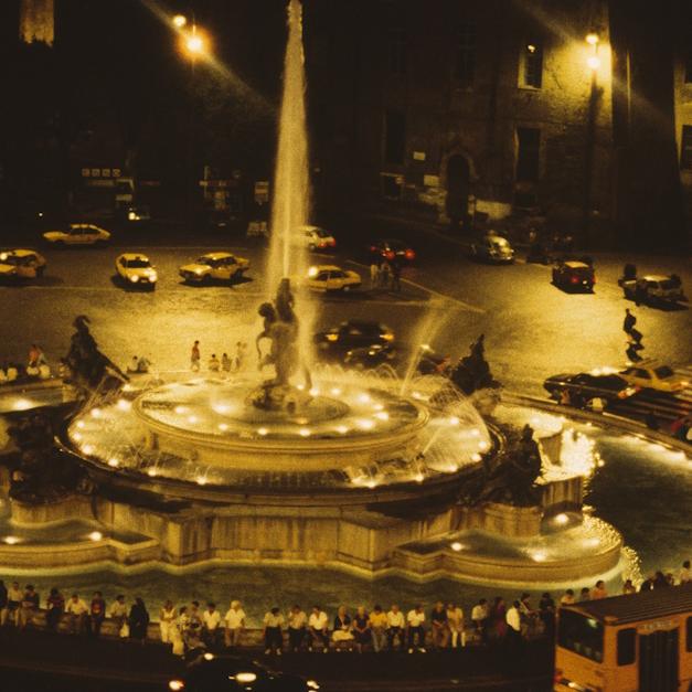 À Rome la nuit. Fotografie di Hervé Gloaguen