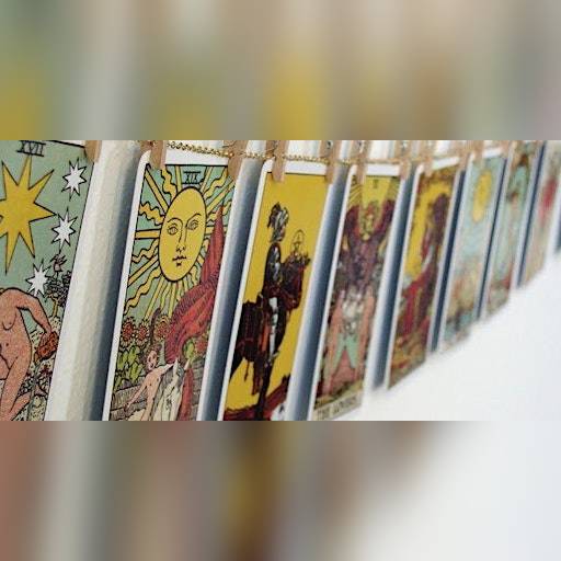 Tarocchi e Ricordi: Viaggio nella Memoria attraverso gli Arcani Maggiore