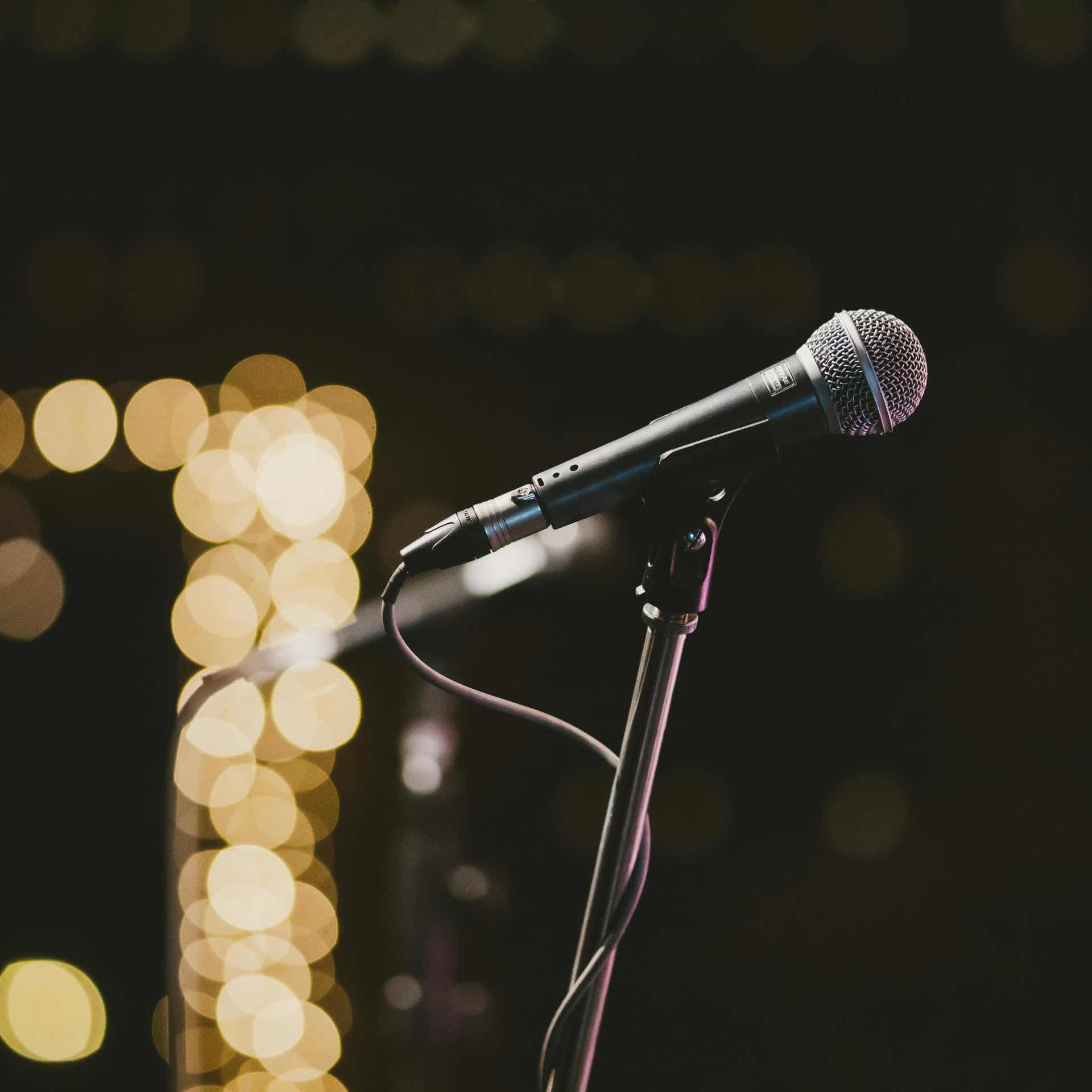 Free Comedy Show in English!