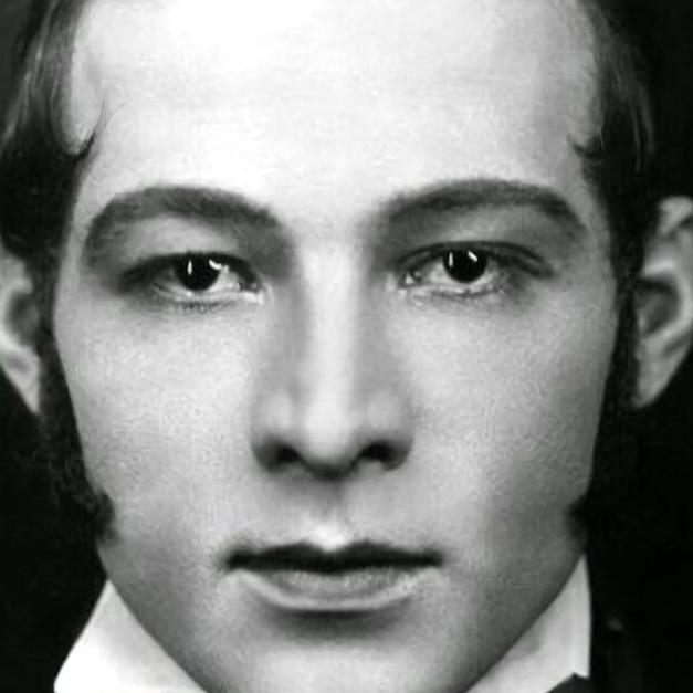GOOD BYE VALENTINO, 100 anni dopo - Welcome Valentino