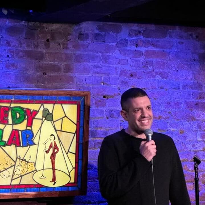 Francesco De Carlo in "Mortacci Tour - Storia di Roma per gente allegra" al Brancaccio