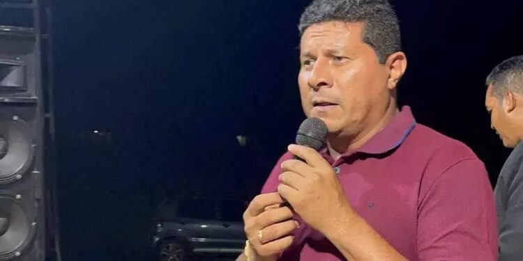 Prefeito do Maranhão diz que pastor pediu 1kg de ouro por verba do MEC