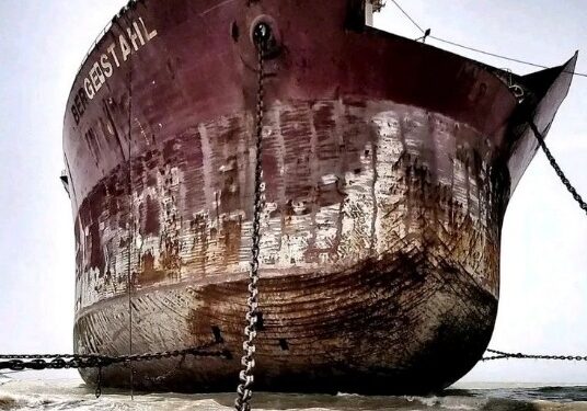 NAVIO QUE EXPORTAVA MINÉRIO HÁ 30 ANOS NO MARANHÃO VAI SER DEMOLIDO NO PAQUISTÃO