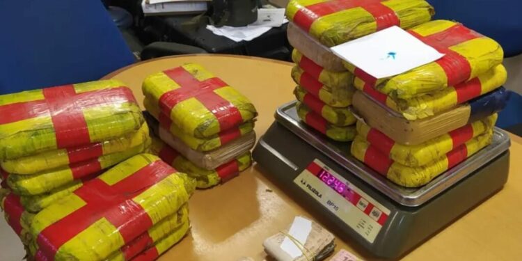 PRF APREENDE DROGA  AVALIADA EM 4,6 MILHÕES, EM SÃO LUÍS