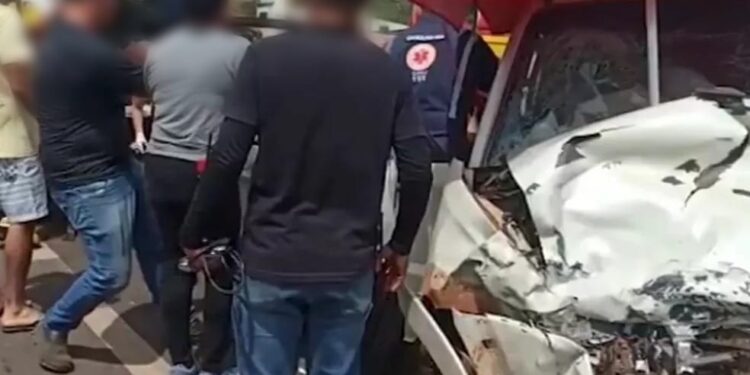 Acidente deixa turistas feridos na BR-010 em Carolina, no MA