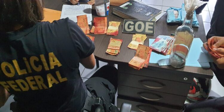 PF recupera mais de R$ 29 mil levado por criminosos de agência bancária de Balsas