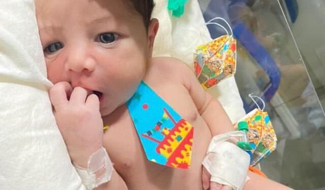 Crianças internadas em UTI de hospital recebem roupas juninas para comemorar São João do Maranhão