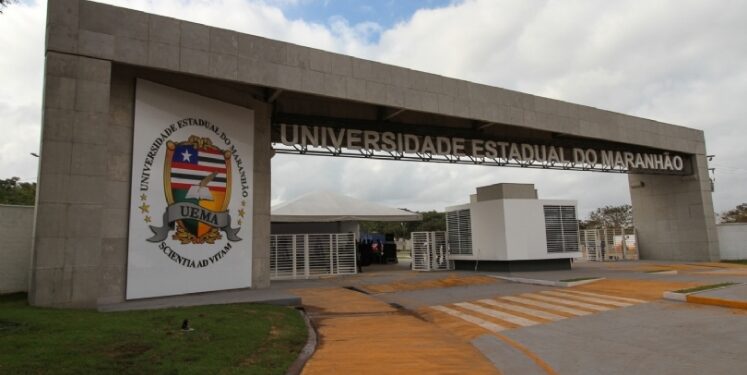 Pessoas com mais de 60 anos poderão fazer vestibular para cursar ensino superior