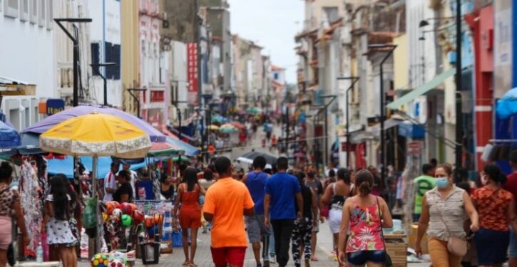 deixa de ser Estado Colonial de Portugal para se constituir em Província do Império do Brasil.