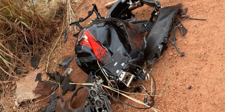 Acidente entre moto e caminhão deixa uma pessoa sem vida na BR-010