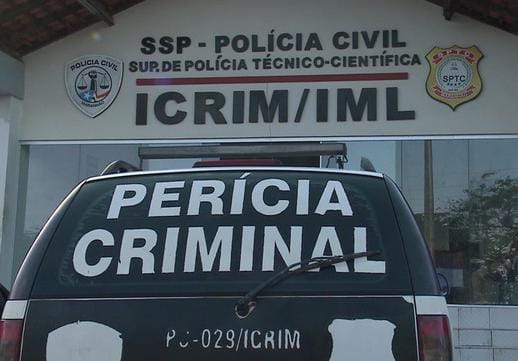 População encontra feto dentro de uma lixeira em São Luís