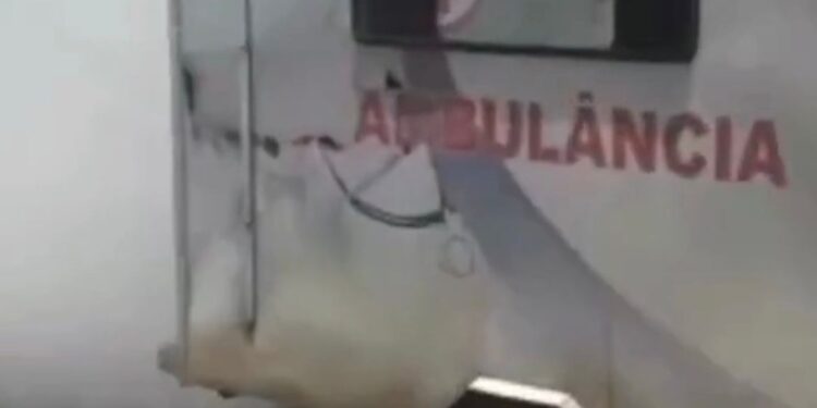 Condições de ambulância preocupa moradores de Tutóia no Maranhão