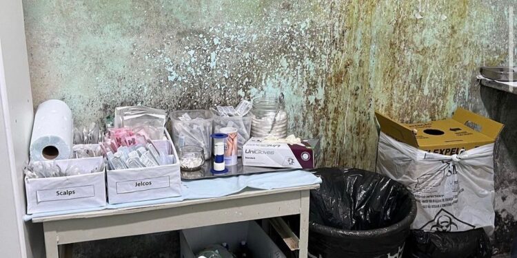 Prédio do Hospital Municipal de Itinga apresenta vários problemas na estrutura
