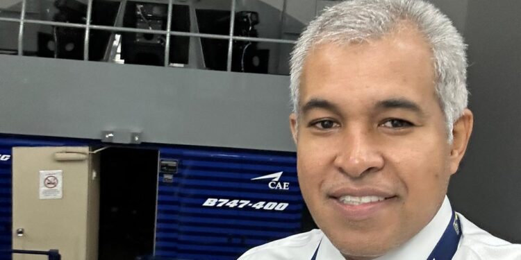 Maranhense faz história como piloto de um Boeing 747 nos EUA