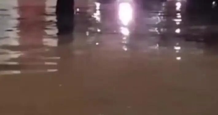 Noite de carnaval em Imperatriz foi marcada pro prejuízos por causa de forte chuva