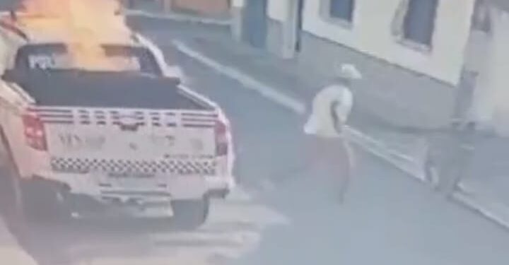 Homem é preso após jogar gasolina e atear fogo em viatura da PM no Maranhão